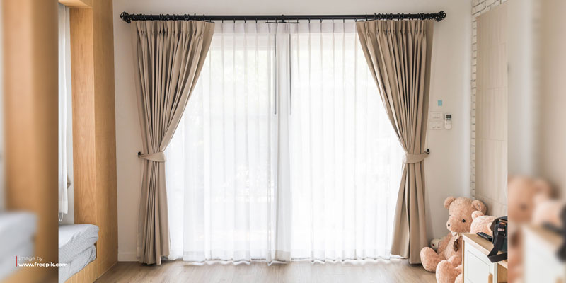 Curtains in hall