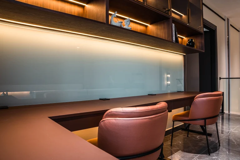 setia-marina-one-study-desk-detail