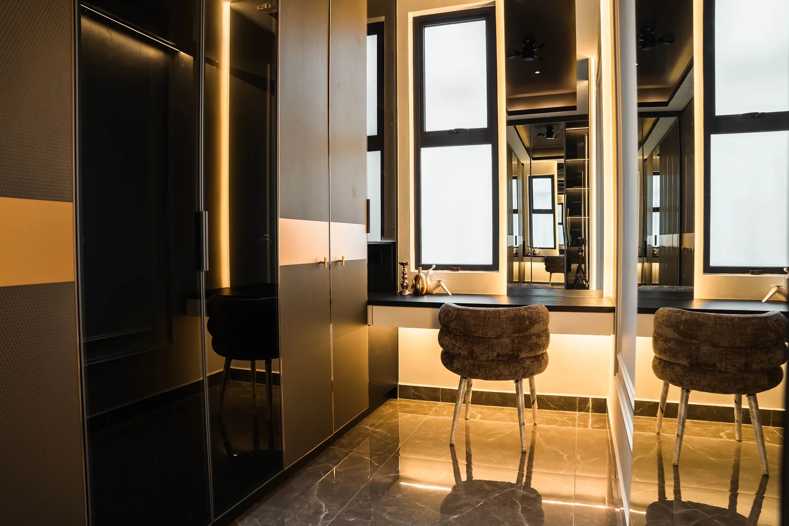 Walk in wardrobe with open shelving and LED strip lights, Setia Marina One